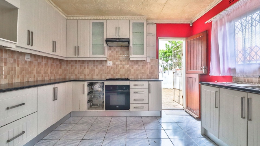 4 Bedroom Property for Sale in Amalinda Eastern Cape